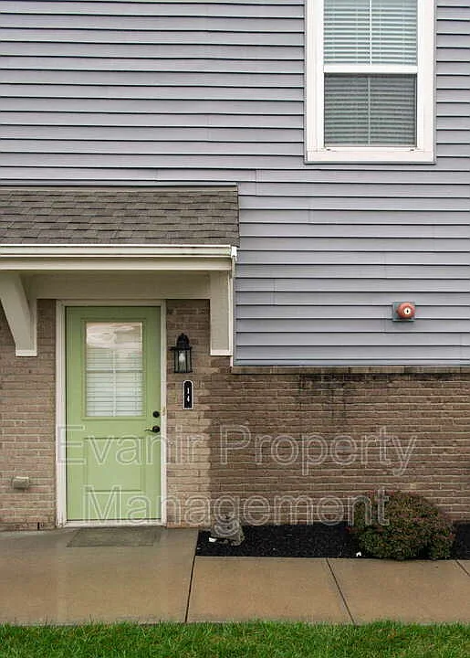 14 Waterhaven Way