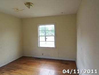 2nd image of 3121 Avenue I