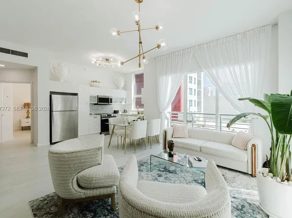 133 NE 2nd Ave APT 512, Miami, FL 33132