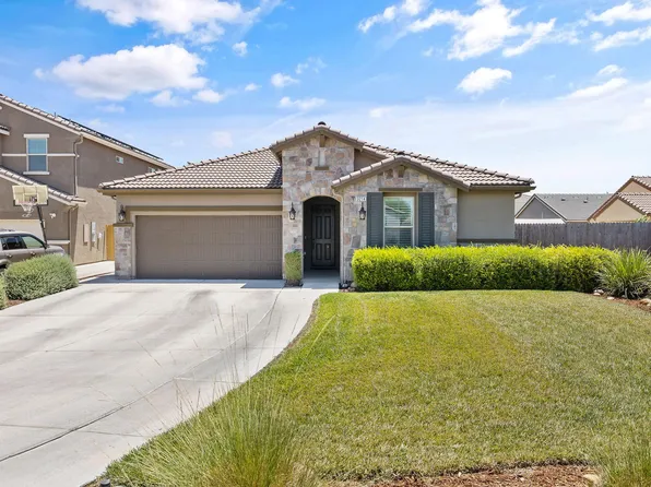 3214 N Hall Court, Visalia, CA 93291