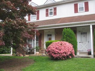 610 E Wiltshire Dr, Wallingford, PA 19086