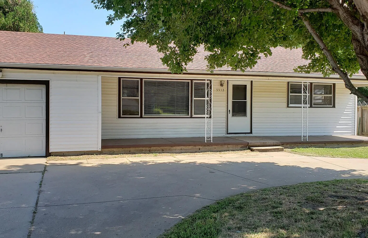 3332 N Amidon Ave — Photo 1