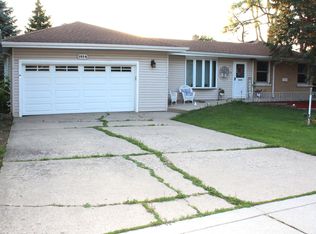 1014 E Irving Park Rd, Itasca, IL 60143