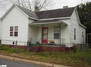 8 E Elliott St, Chester, SC 29706