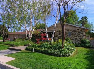 19810 Linnet St, Woodland Hills, CA 91364