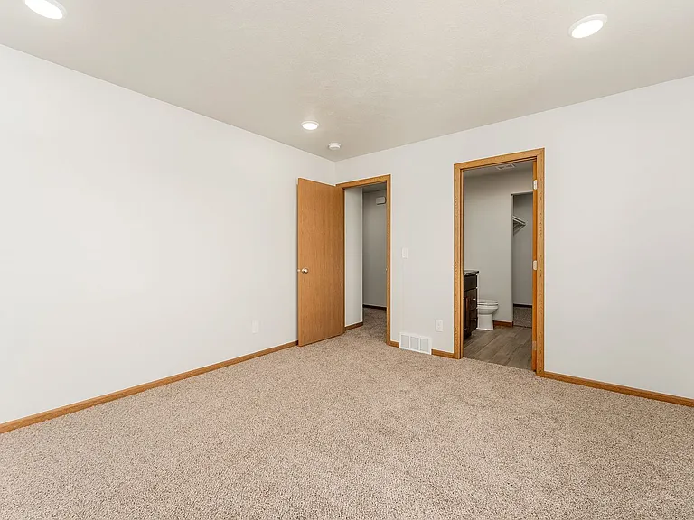 Sundance Ridge / High Noon Place — Photo 13