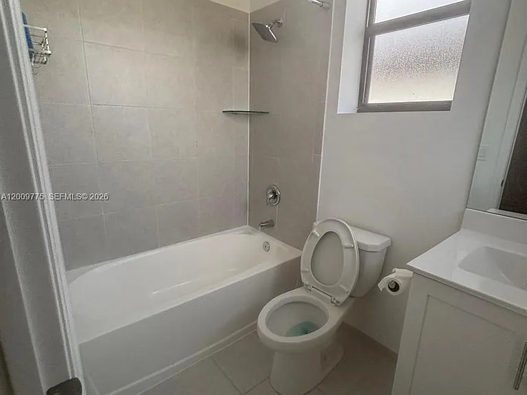 20964 NE 8th Ave — Photo 12