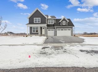 2979 Trinity Dr, Shakopee, MN 55379