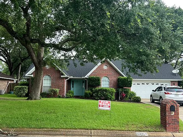 2778 Chickering Rd, Pensacola, FL 32514