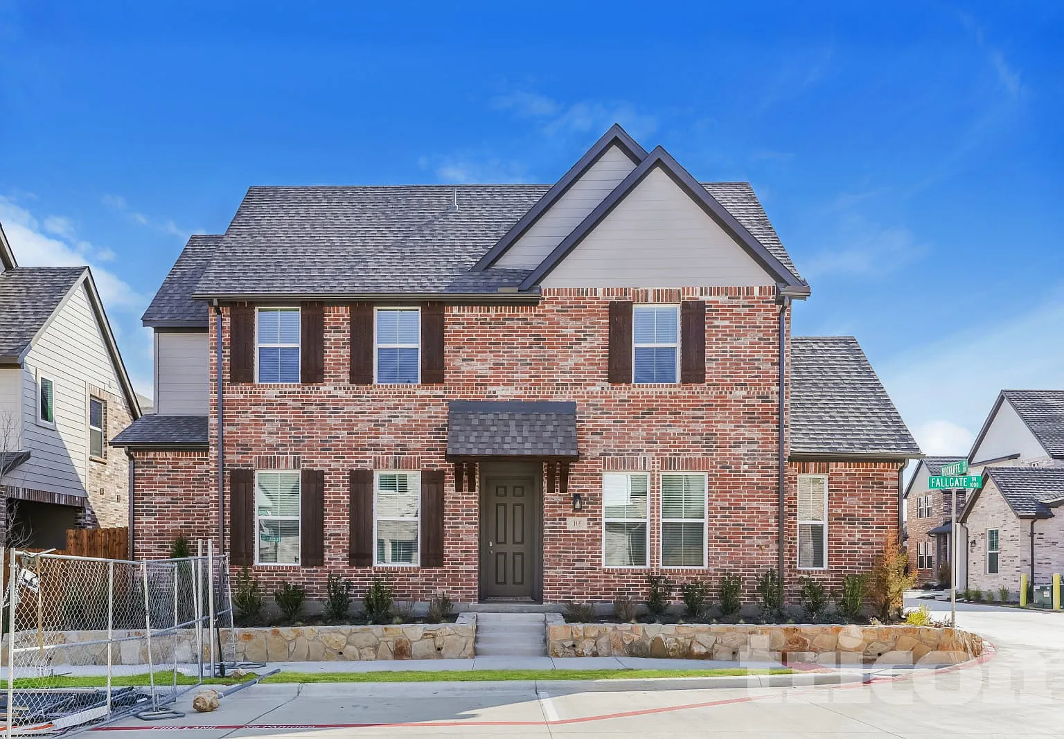 1035 Fallgate Drive Saginaw TX — Photo 1