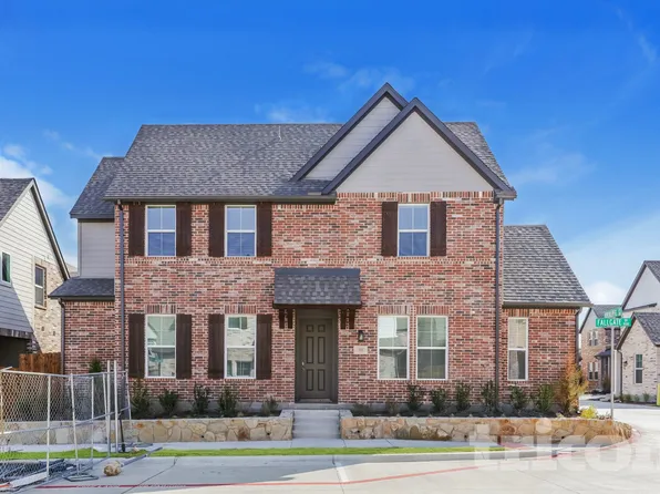1035 Fallgate Dr, Fort Worth, TX 76179