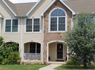 325 Grandview Ave, Waynesboro, PA 17268