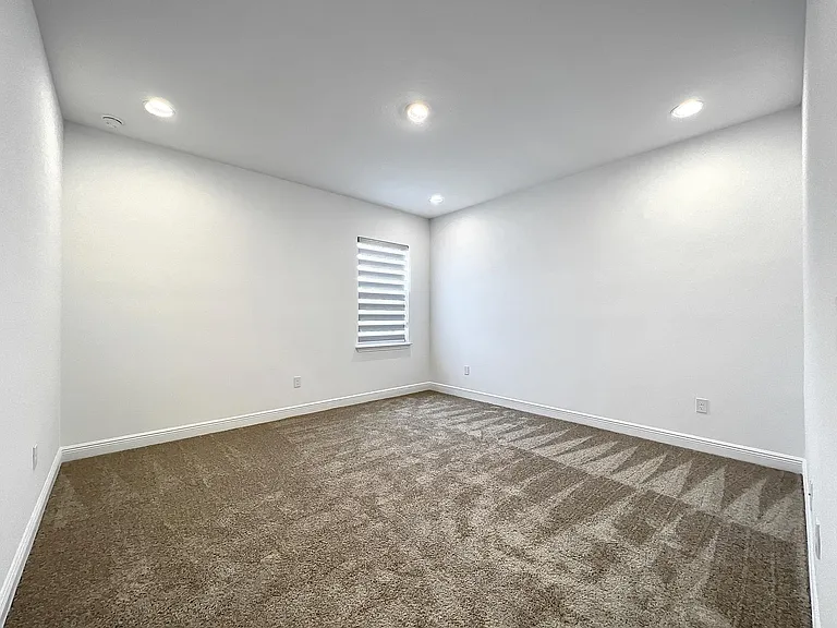 4379 Renly Ln — Photo 30