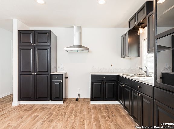 5th image of 7334 Glen Arbor