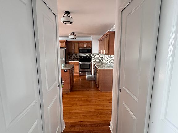 5th image of 100 Manhattan Ave APT 1211