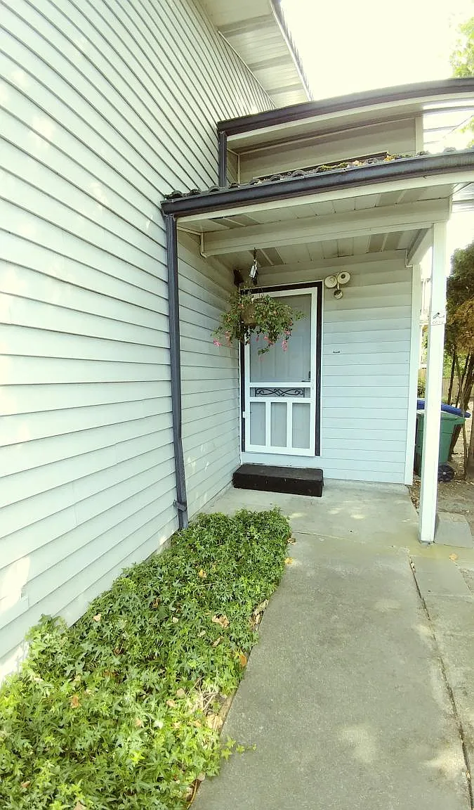 3 bed, 2.5 bath, 1135 sqft, $2,950 — Photo 2