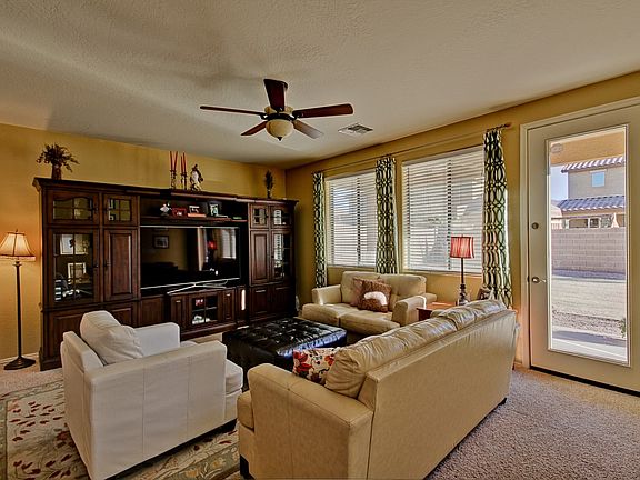 2nd image of 3079 E Vallejo Dr