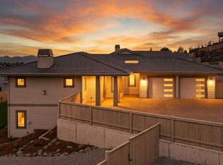 5611 Autumn Park Dr, Medford, OR 97504
