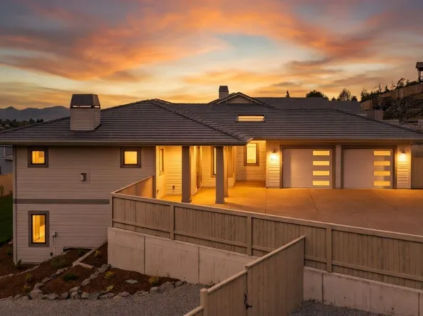 5611 Autumn Park Dr, Medford, OR 97504