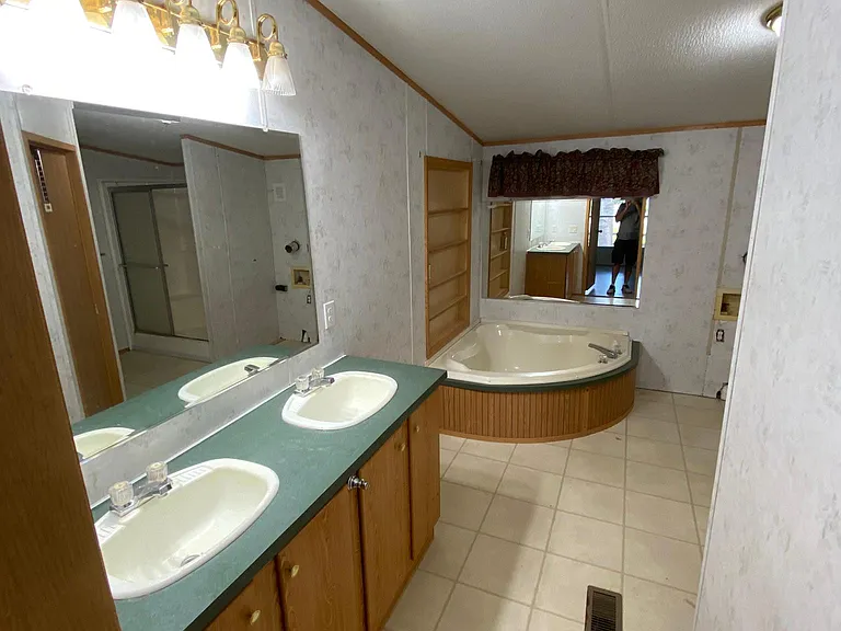 4408 Bigham Rd — Photo 7