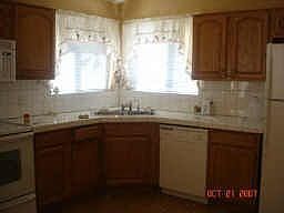 2nd image of 833 N Ashbrook