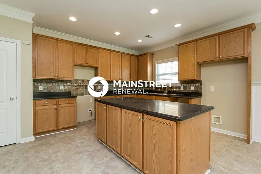 1005 Landon Dr — Photo 4