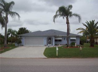 141 Caddy Rd, Rotonda West, FL 33947