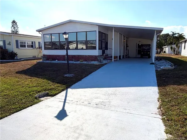 8207 E Bitterbush Ln, Port Saint Lucie, FL 34952