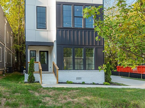 3rd image of 322A Queen Ave