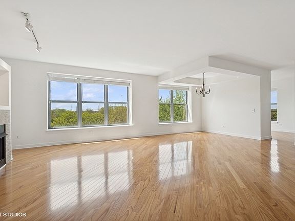 2nd image of 9350 Skokie Blvd Unit 511