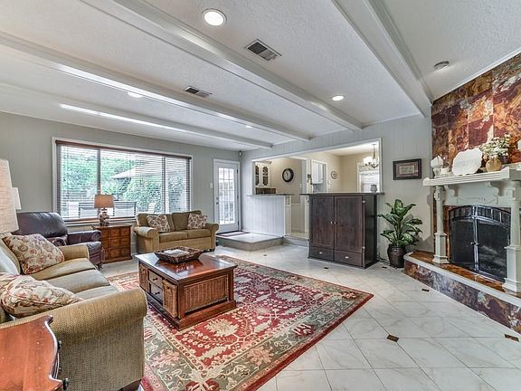 4th image of 10807 Ella Lee Ln
