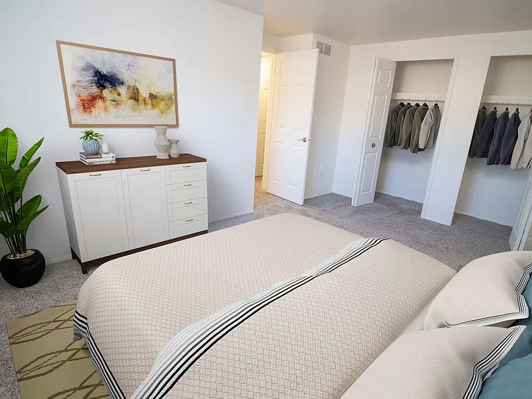 Novi Ridge Apartments — Photo 40