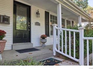1077 Glenway Dr, Saint Louis, MO