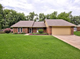 3521 Lisa Ln, Enid, OK 73703