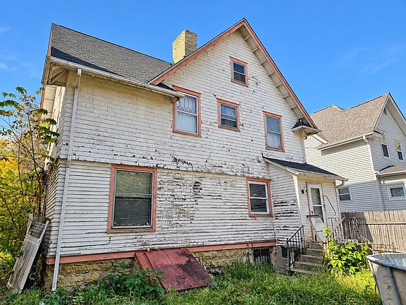 2nd image of 1005 Haskell Ave