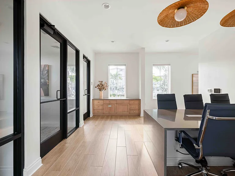 Verity Luxury Apartments — Photo 13