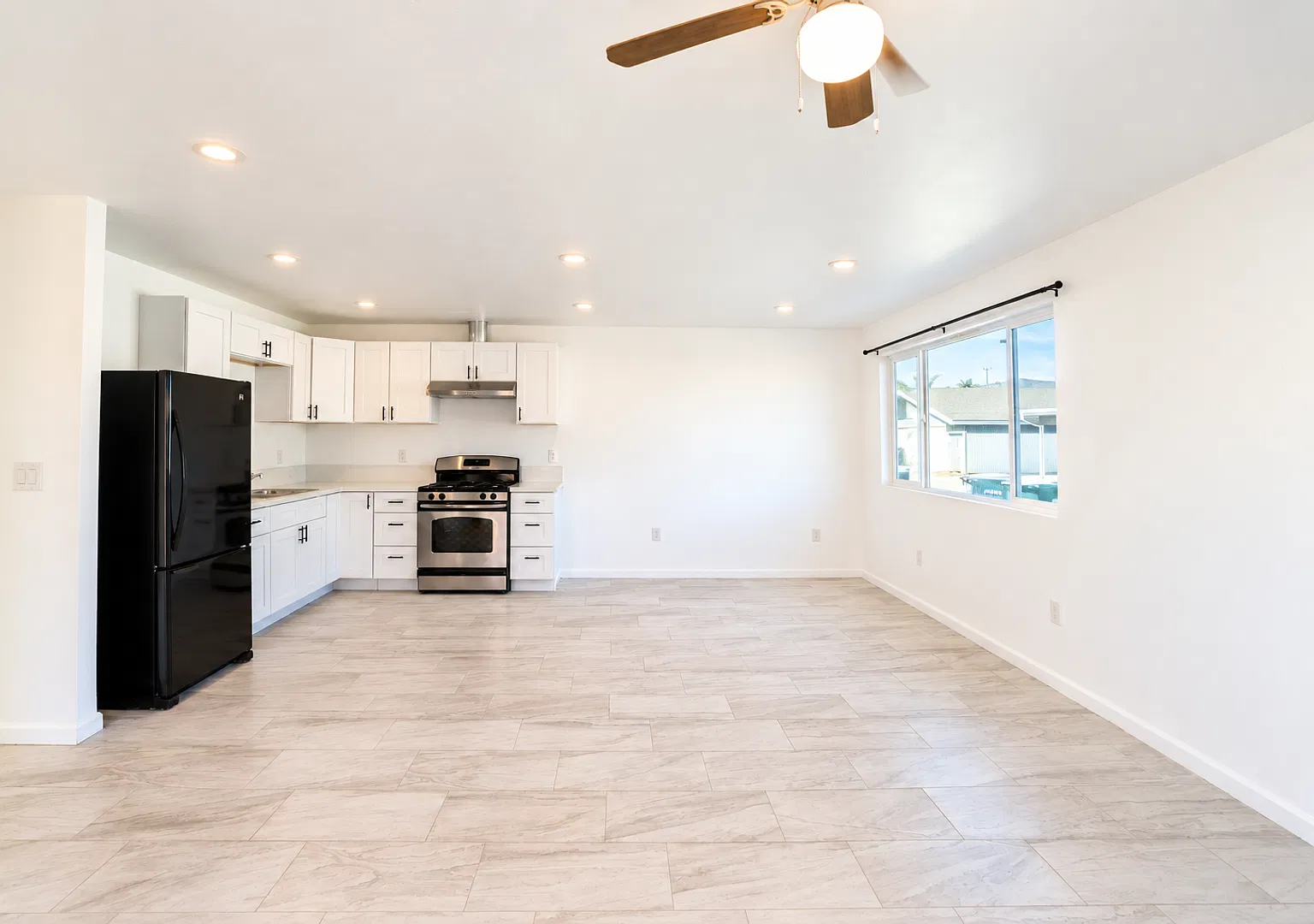 Newly Constructed 4 Bedroom ADU! — Photo 3