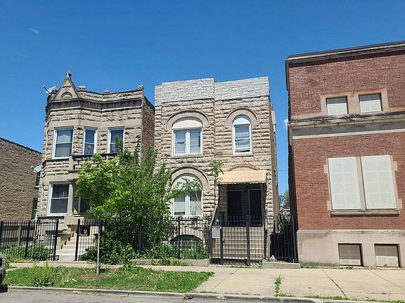 2nd image of 3910 W Lexington St