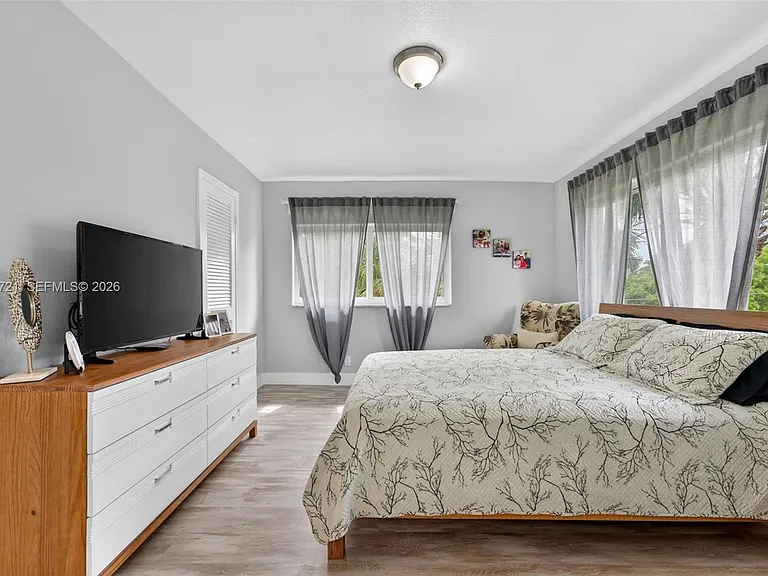 681 S Hollybrook Dr #310 — Photo 15