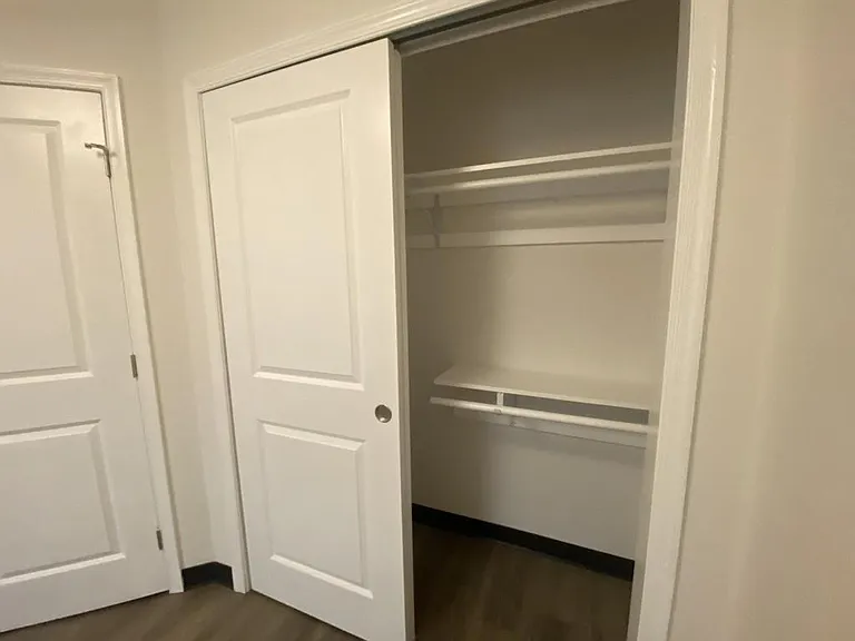 5622 Midwood Ave #1 — Photo 10