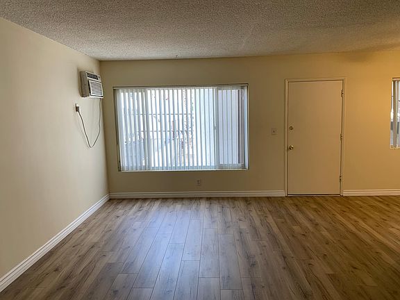 2nd image of 812 S Glendale Ave #15