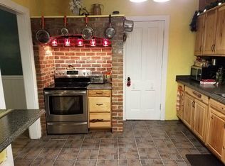 4 Park Pl, Phelps, NY 14532