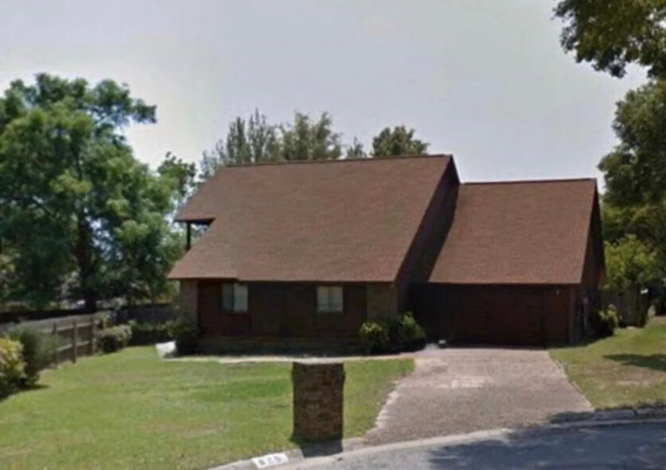 Fleming 829 — Photo 1