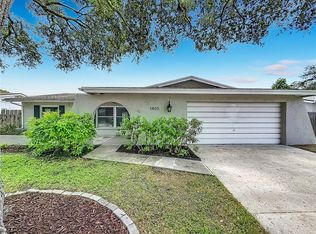 1405 Overcash Dr, Dunedin, FL 34698