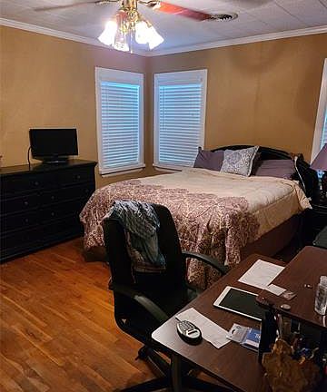 5th image of 142 W Scotland Dr