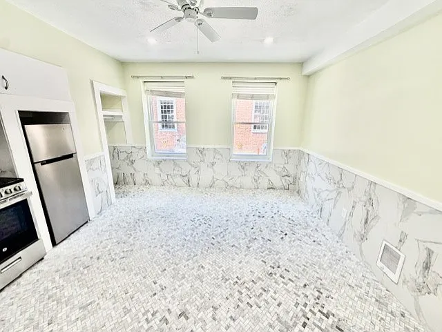 10 Harris St #1 — Photo 3