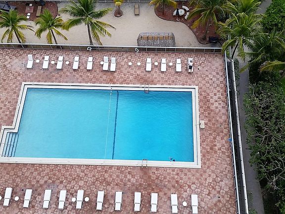 4th image of 6039 Collins Ave APT 1726