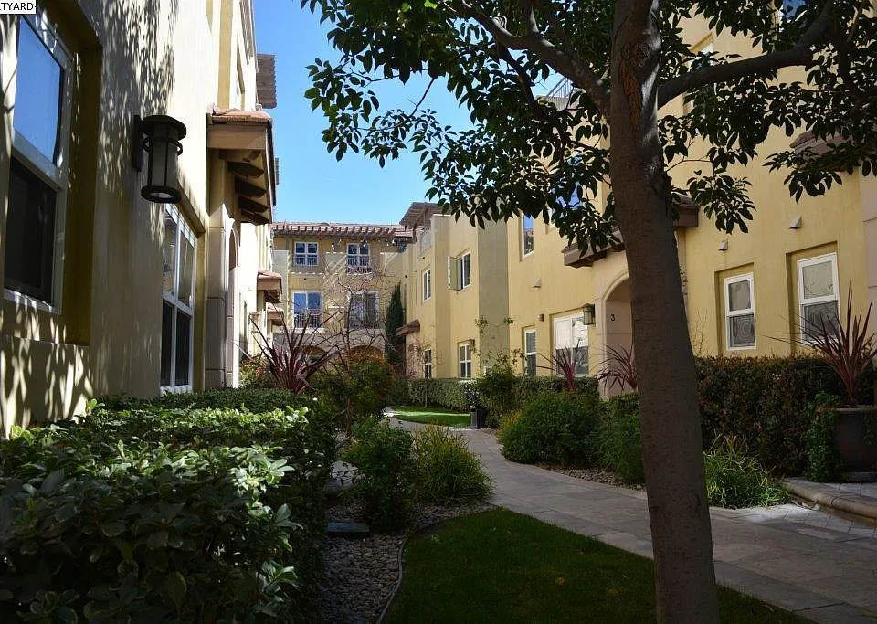 480 S Los Robles Ave #7