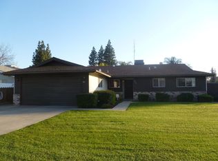 839 W Princeton Ave, Visalia, CA 93277