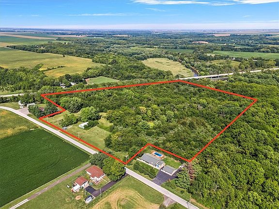 2nd image of 1561 County Road 500e